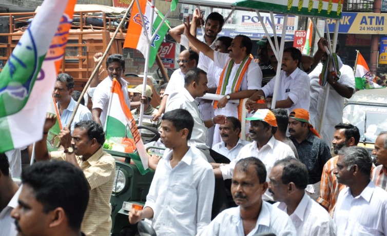 vd_satheesan_mla_elecetion_pictures_2011_6_20110925_1149422364